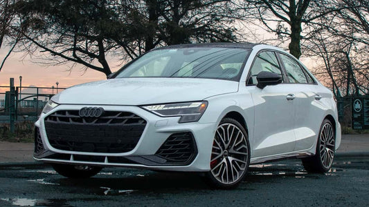 El Audi S3 2025: Potencia y Tecnología en un Compacto Deportivo de Vanguardia